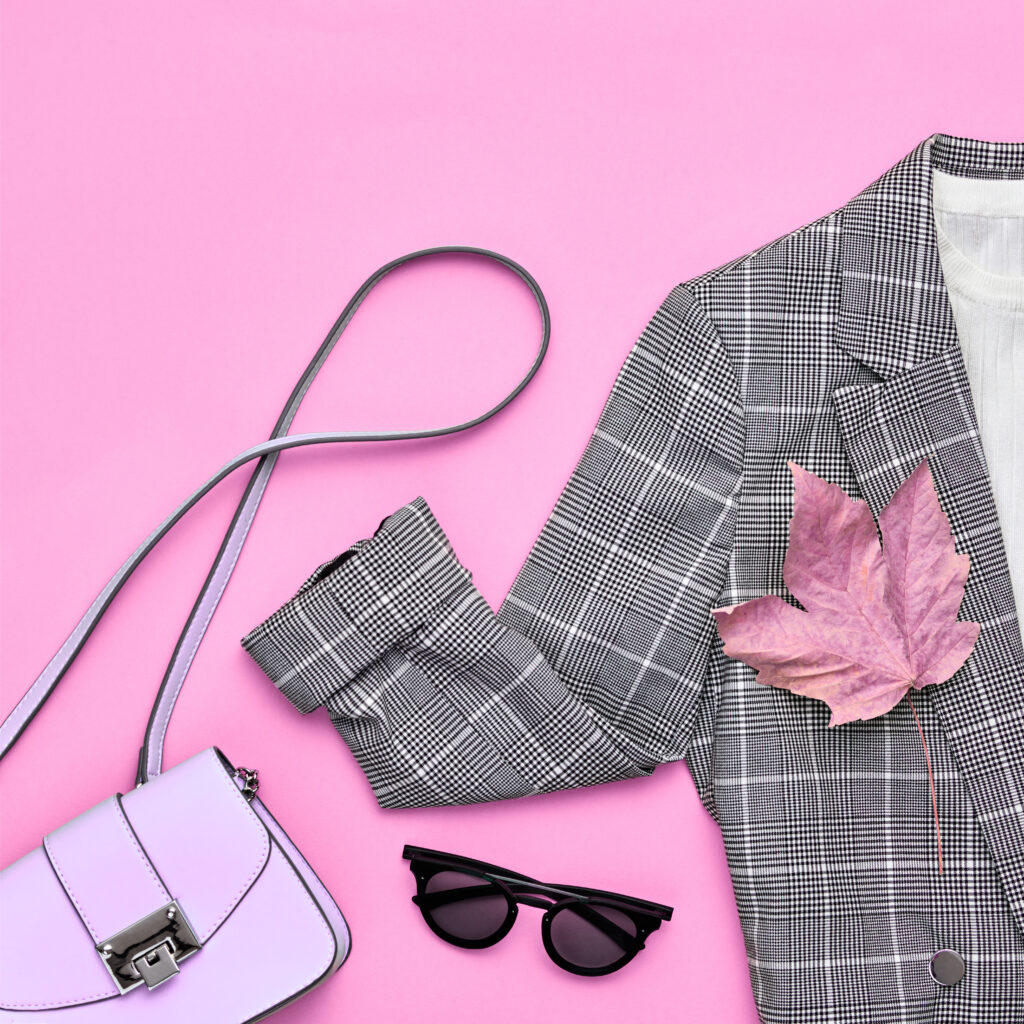 stylish-outfit-with-sunglasses-and-lilac-purse-2026-03-24-00-29-49-utc